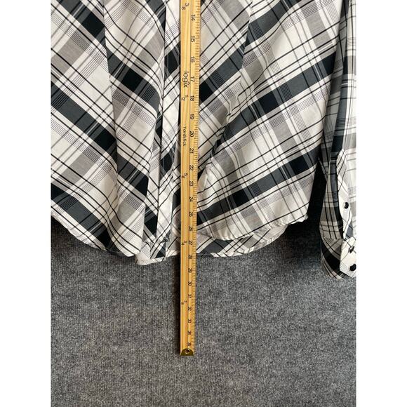 New York & Company Shirt Women’s XL Black/White Plaid Long Sleeve - Picture 9 of 13
